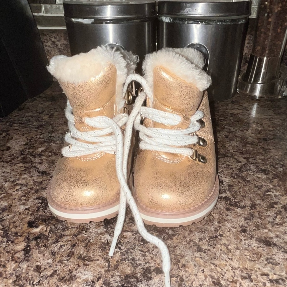 Cat & Jack Rose Gold Metallic Lace-Up Kids Boots with Faux Fur